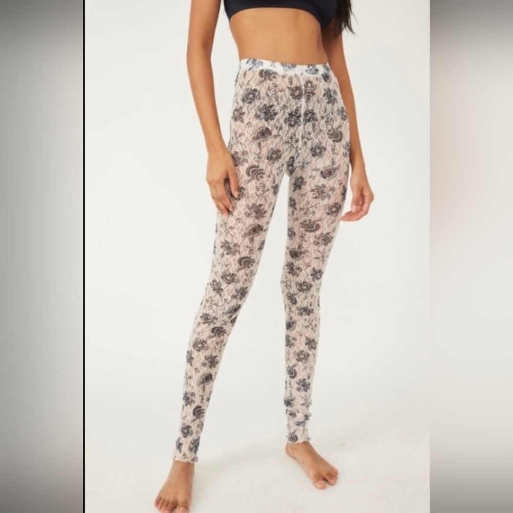 Free People Layered In Lace Legging Chamoix Combo Cream Black Floral NWT M